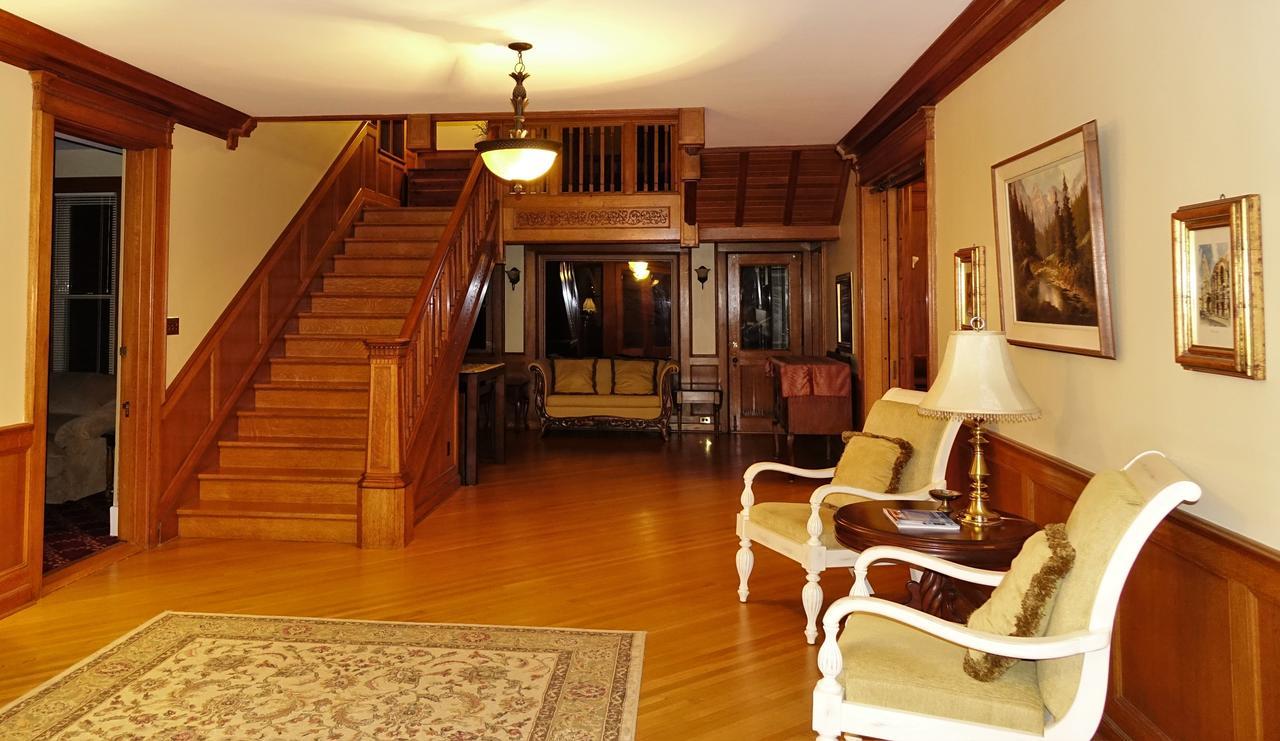 The At Ragged Edge Bed and breakfast Chambersburg